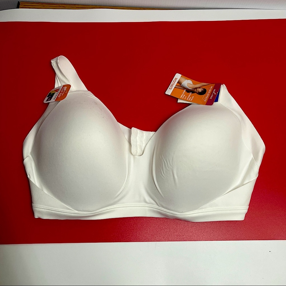 Warner’s wire free Bra womenswear white sizeXL new with tags